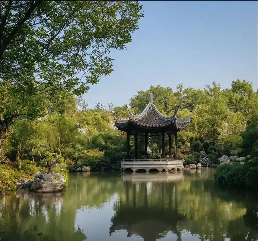 鞍山千山未来餐饮有限公司